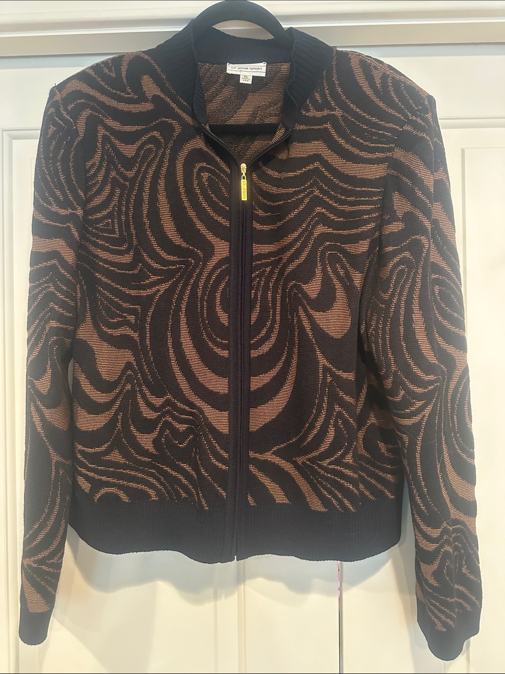 St. John Collection Black & Brown Swirl-Pattern Zip Jacket